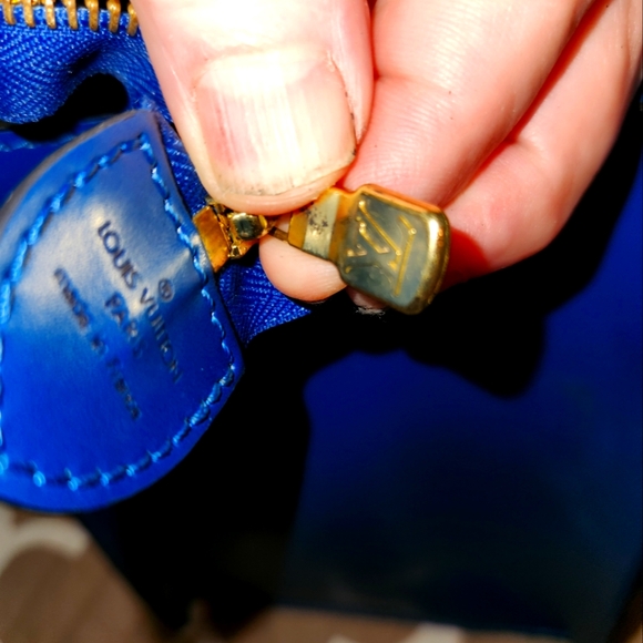 Louis Vuitton Vintage Epi Riviera With COA - Picture 6 of 15